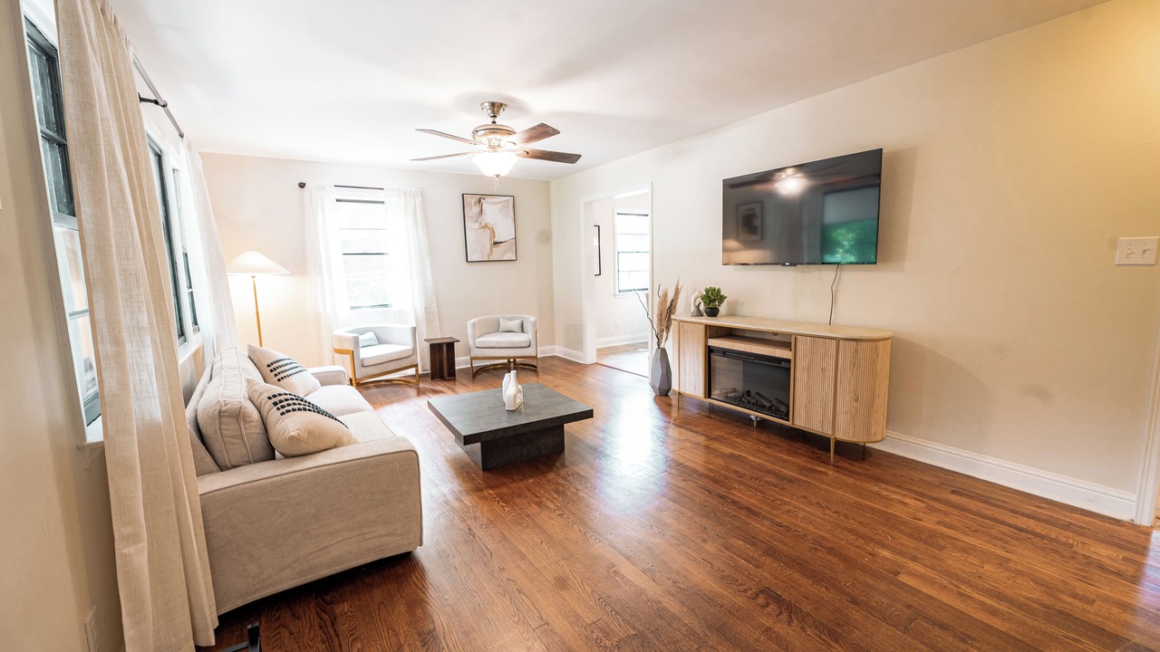 Photo of Livingroom in Greensboro