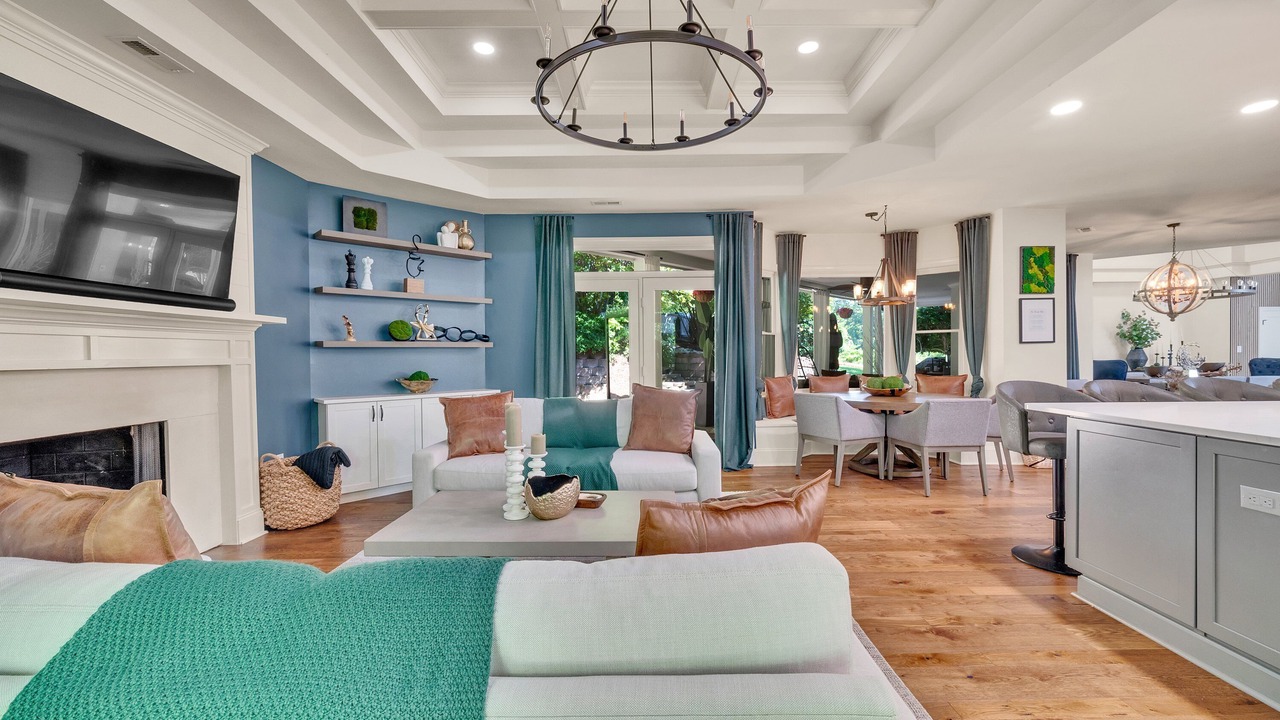 Photo of Livingroom in Weddington