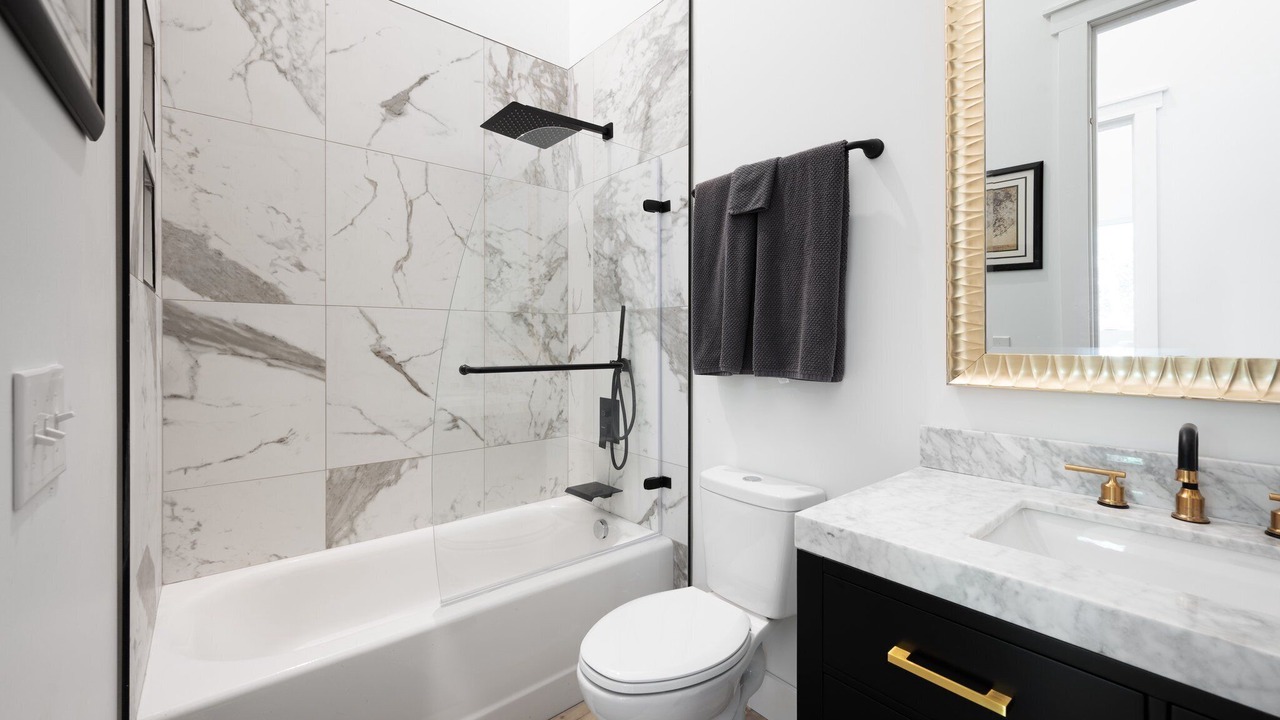 Photo of Bathroom in Arden