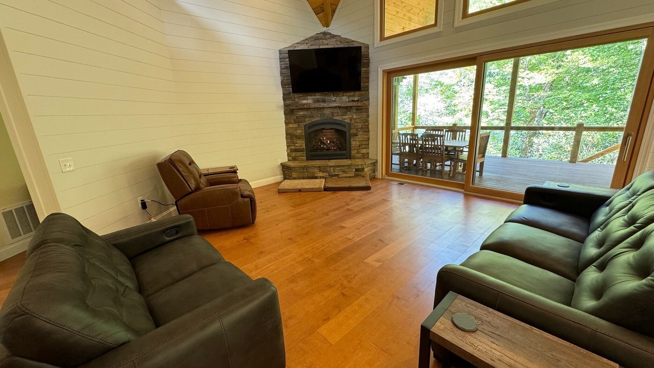 Photo of Livingroom in Nantahala
