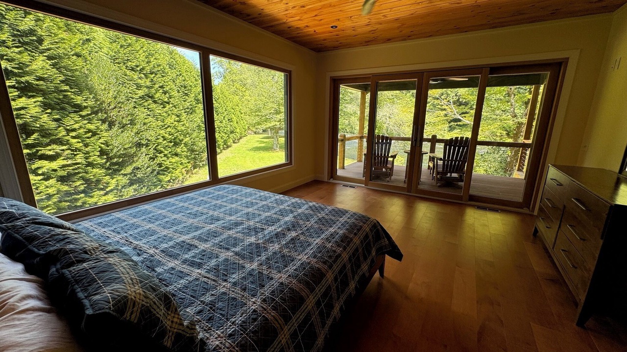 Photo of Bedroom in Nantahala