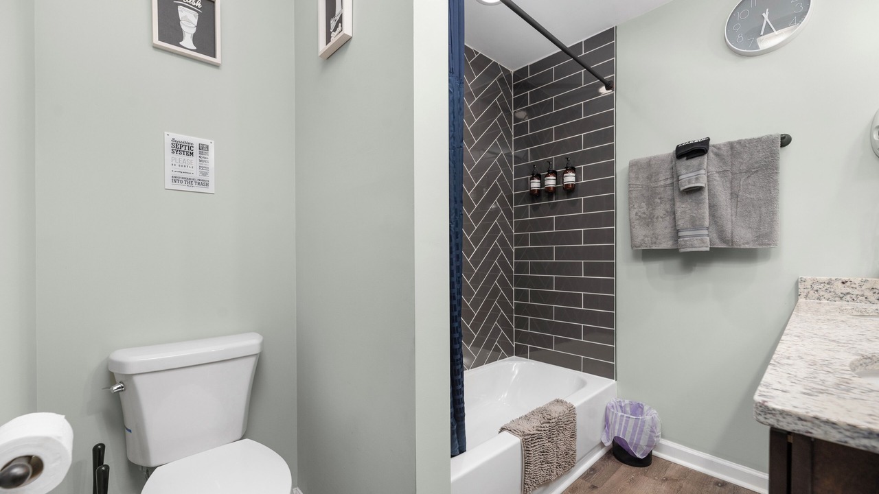 Photo of Bathroom in Barium Springs