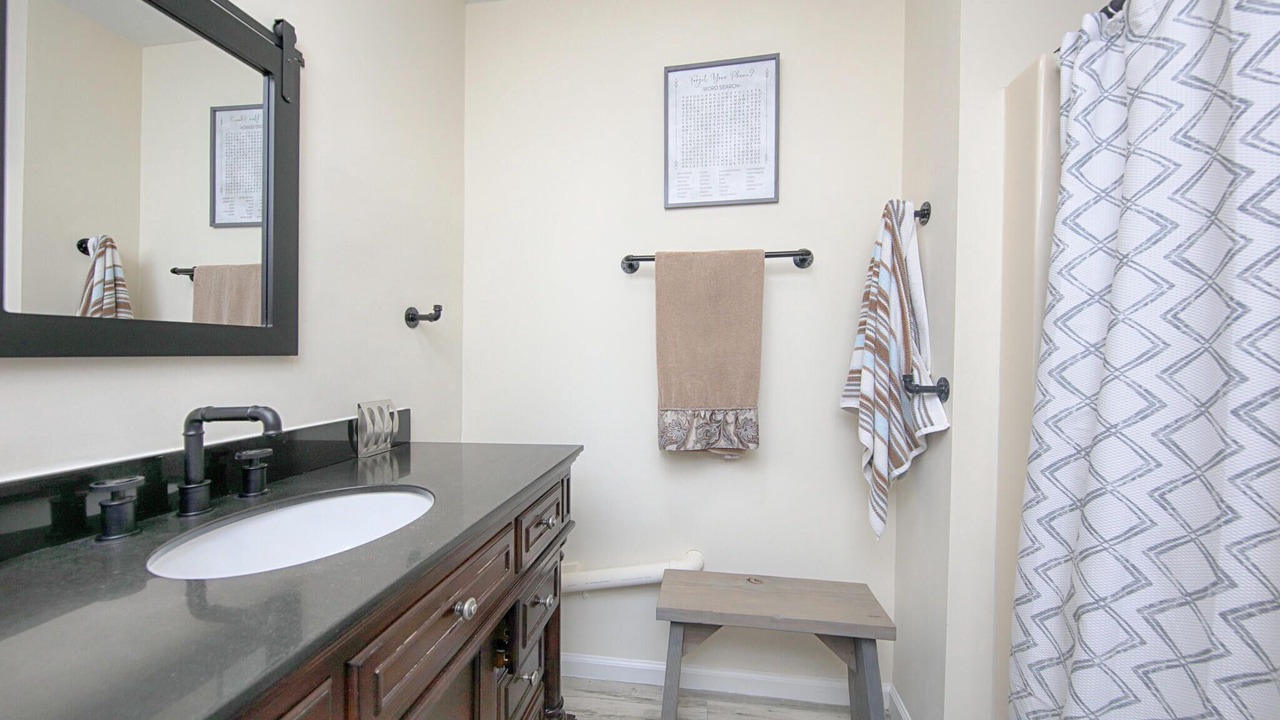 Photo of Bathroom in Barium Springs