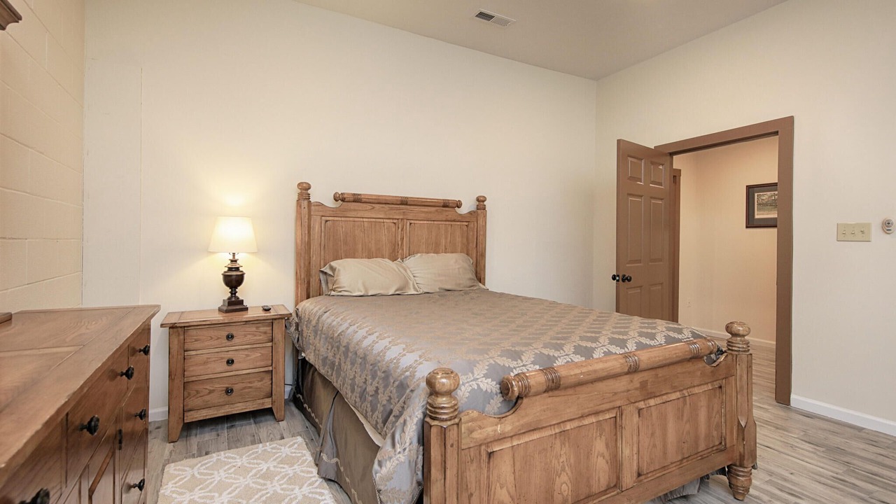 Photo of Bedroom in Barium Springs
