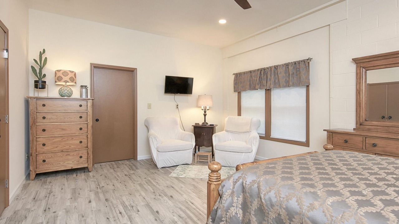 Photo of Bedroom in Barium Springs