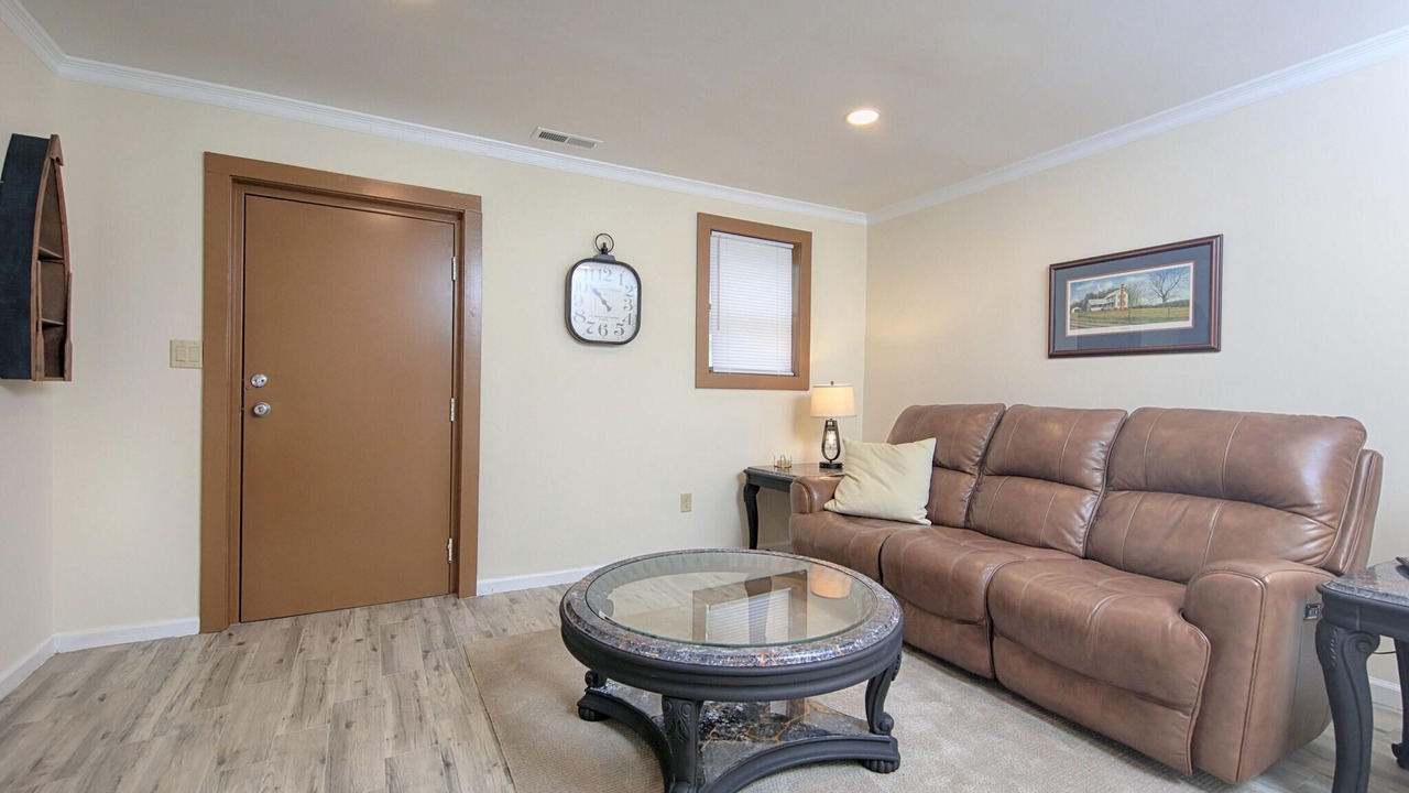 Photo of Livingroom in Barium Springs