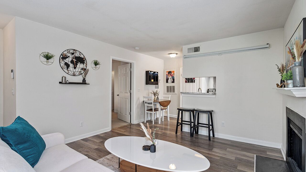 Photo of Livingroom in Chapel Hill