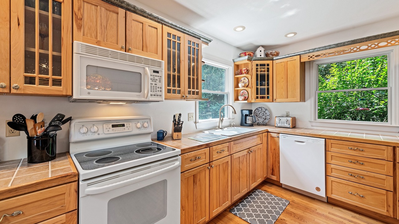 Photo of Kitchen in Mountain Springs