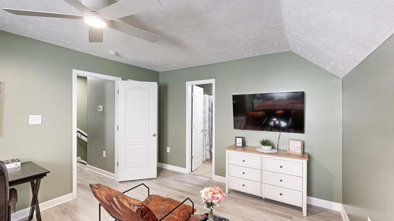 Photo of Livingroom in Cameron