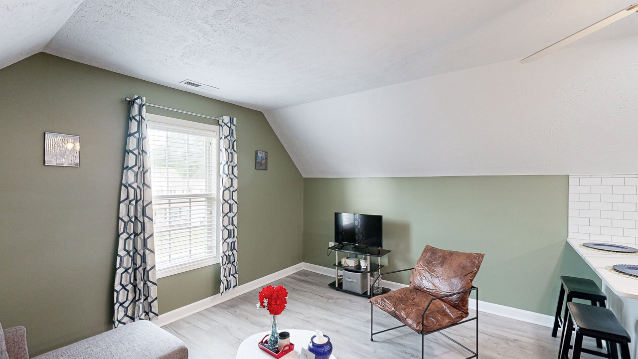 Photo of Livingroom in Cameron