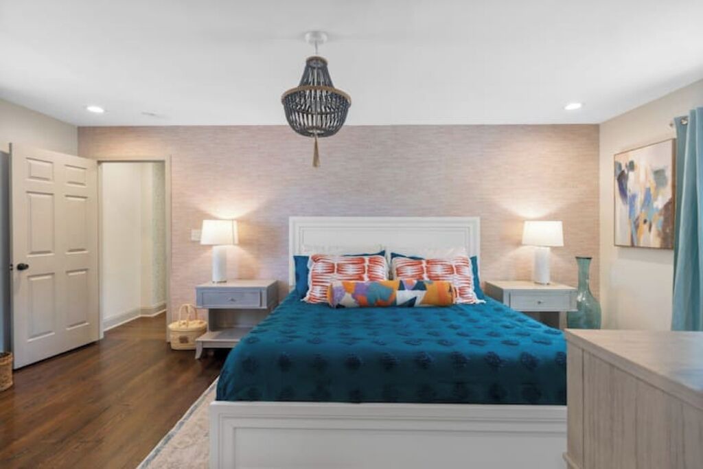 Photo of Bedroom in Belmont Historic District