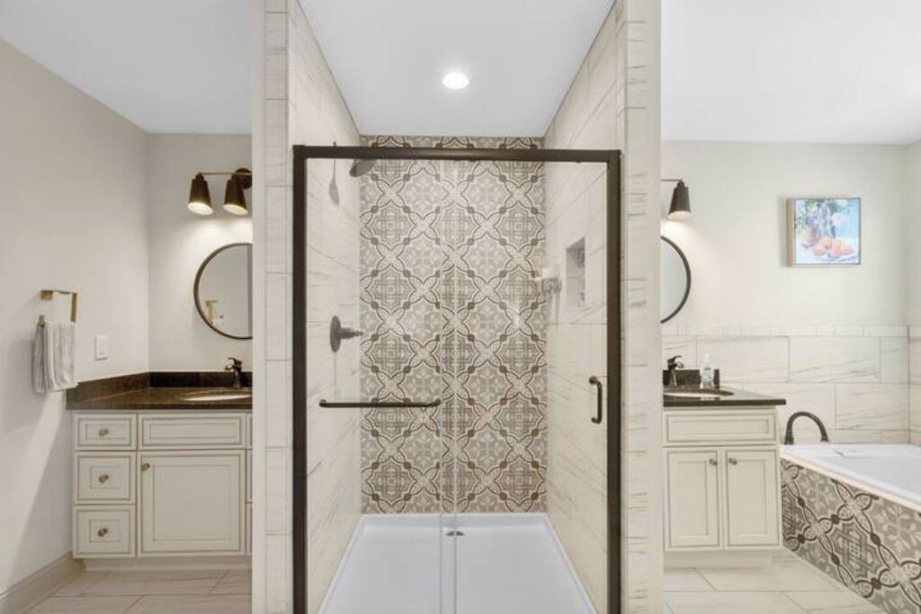 Photo of Bathroom in Belmont Historic District