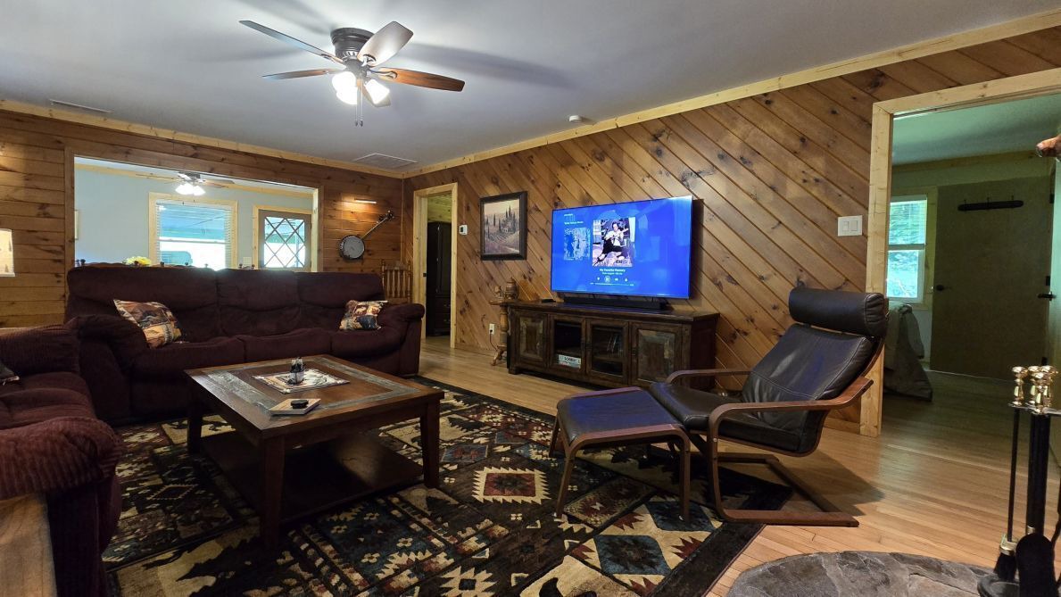 Photo of Livingroom in Robbinsville