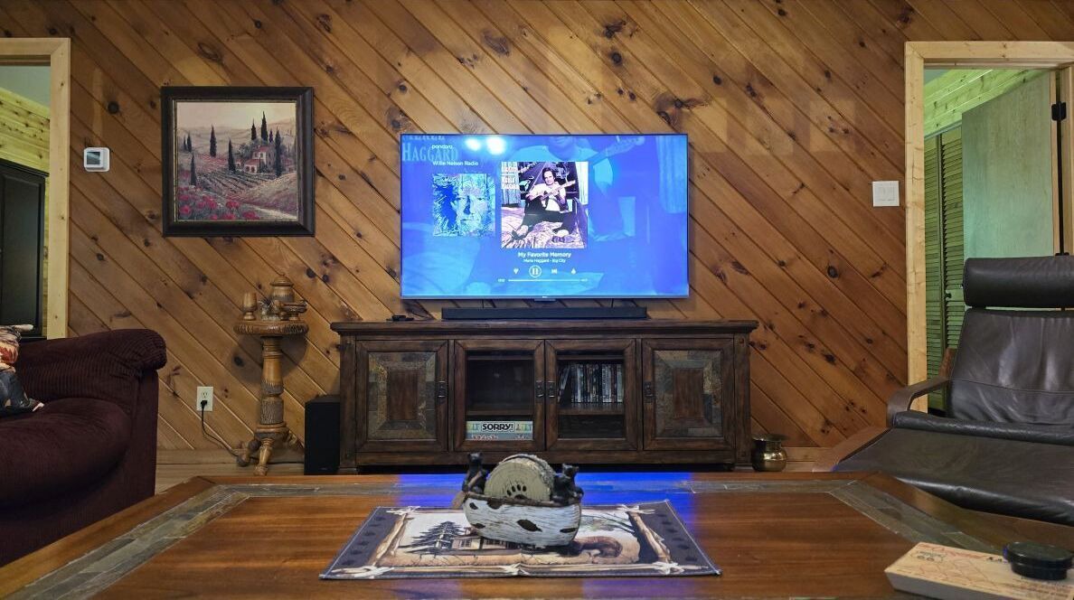 Photo of Livingroom in Robbinsville