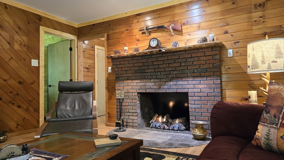 Photo of Livingroom in Robbinsville