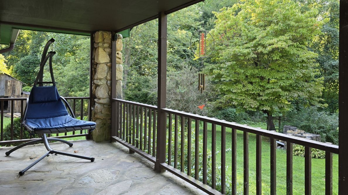 Photo of Patio Balcony in Robbinsville
