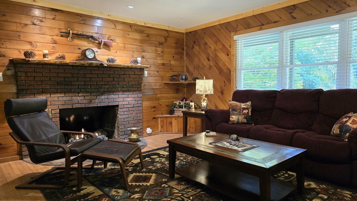 Photo of Livingroom in Robbinsville