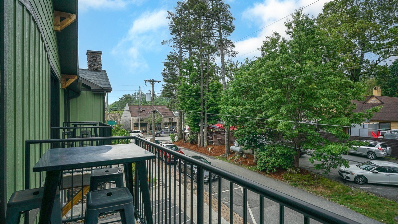 Photo of Patio Balcony in Blowing Rock
