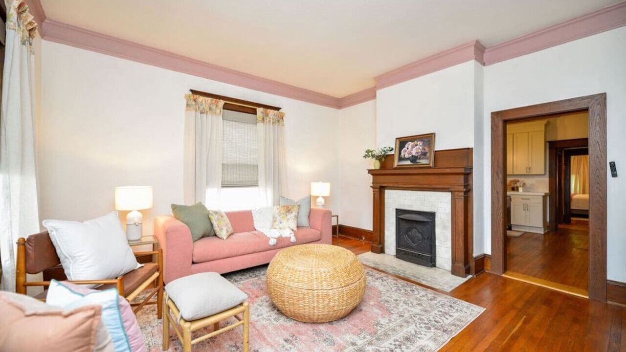 Photo of Livingroom in Burlington