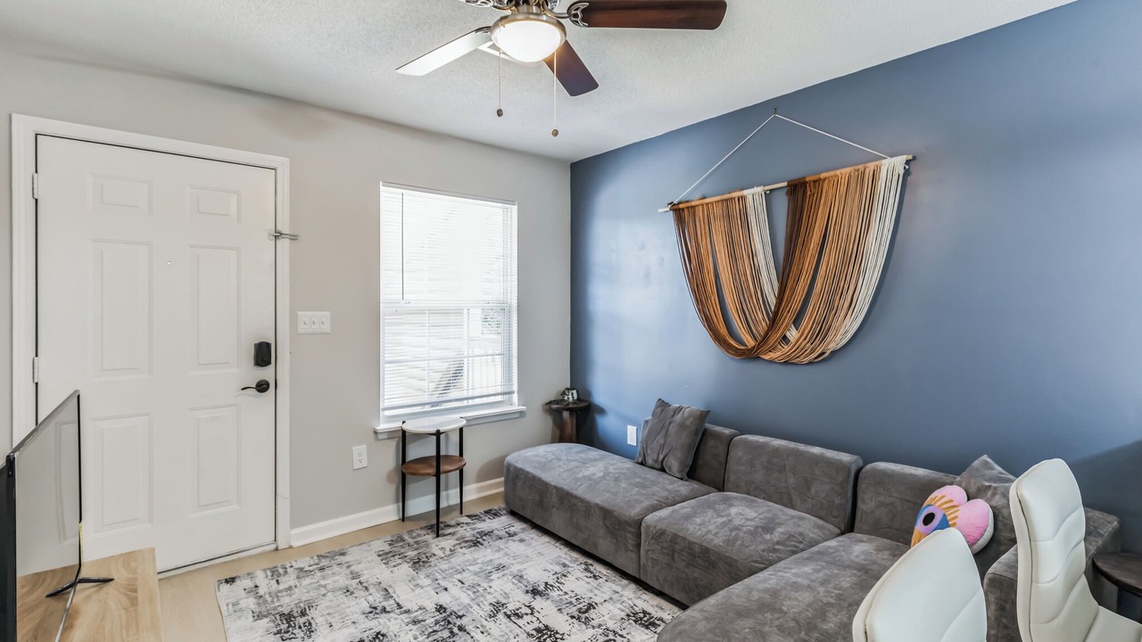 Photo of Livingroom in Westover
