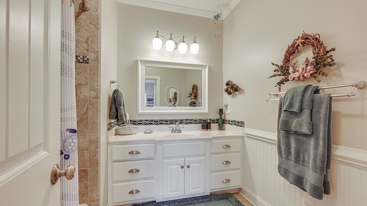 Photo of Bathroom in Aurora