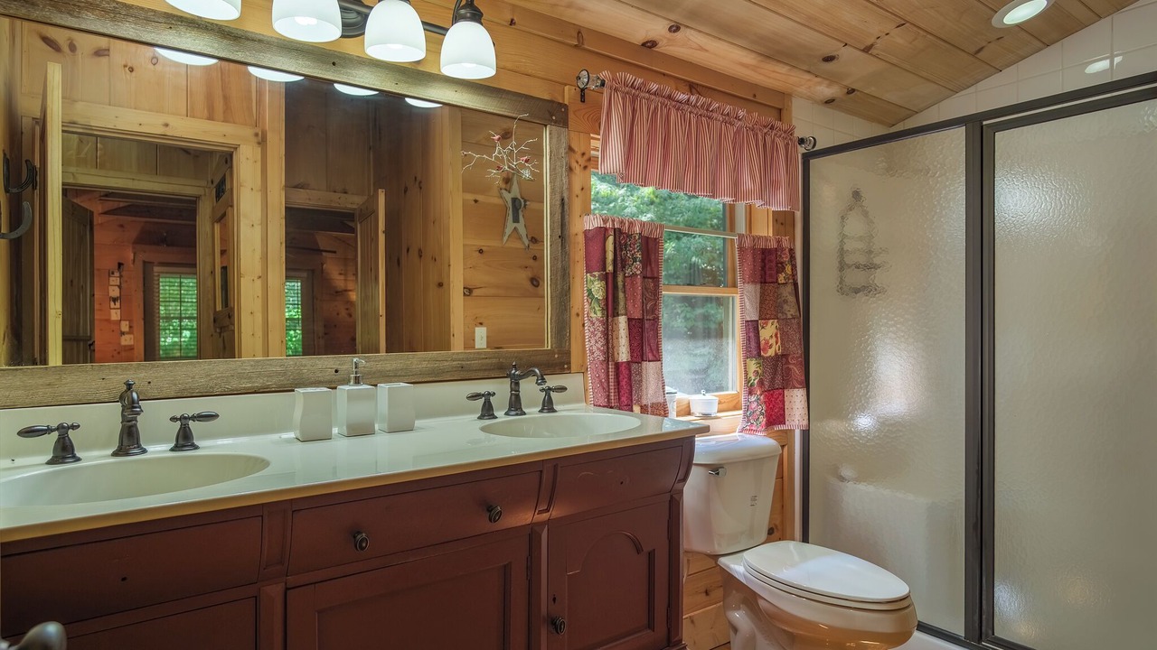 Photo of Bathroom in Penrose