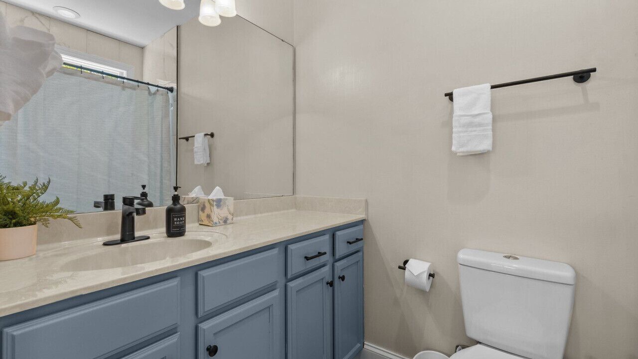 Photo of Bathroom in Foxfire
