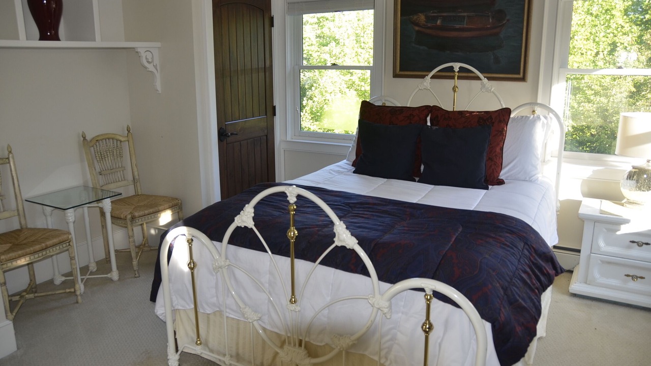 Photo of Bedroom in Sugar Grove