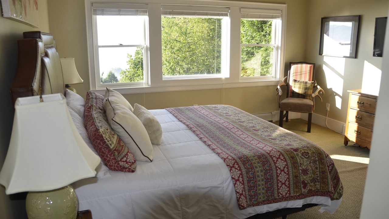 Photo of Bedroom in Sugar Grove
