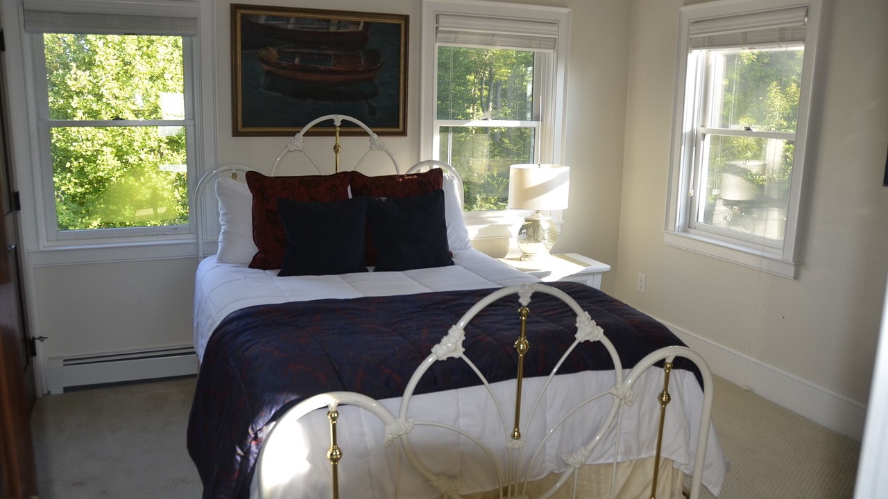 Photo of Bedroom in Sugar Grove