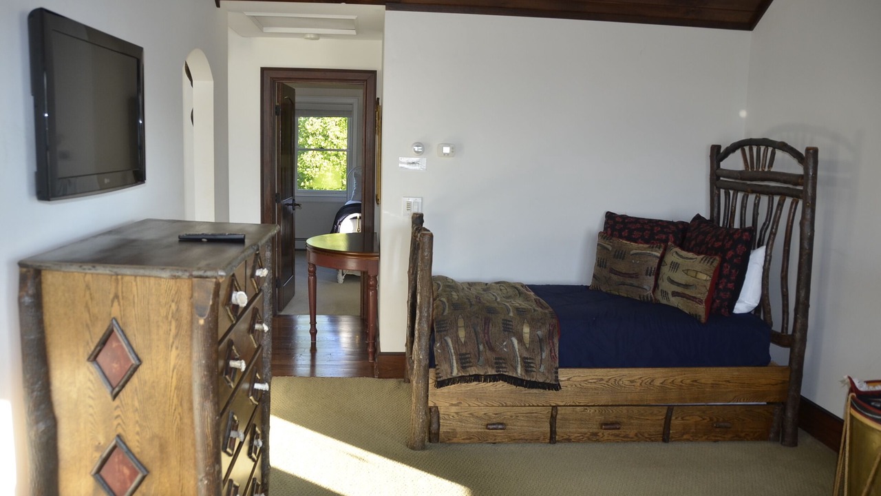 Photo of Bedroom in Sugar Grove