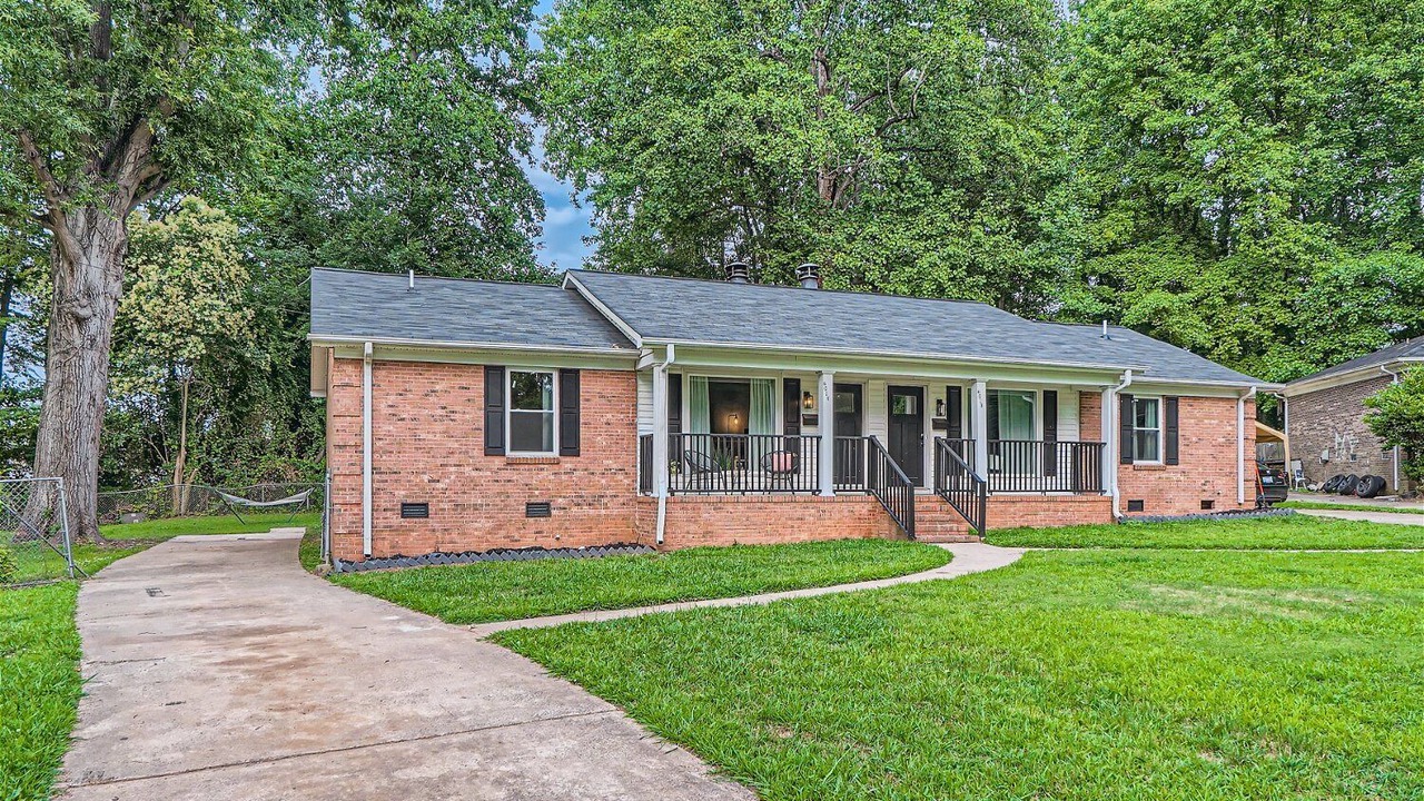 Photo of Outdoor in Oak Forest