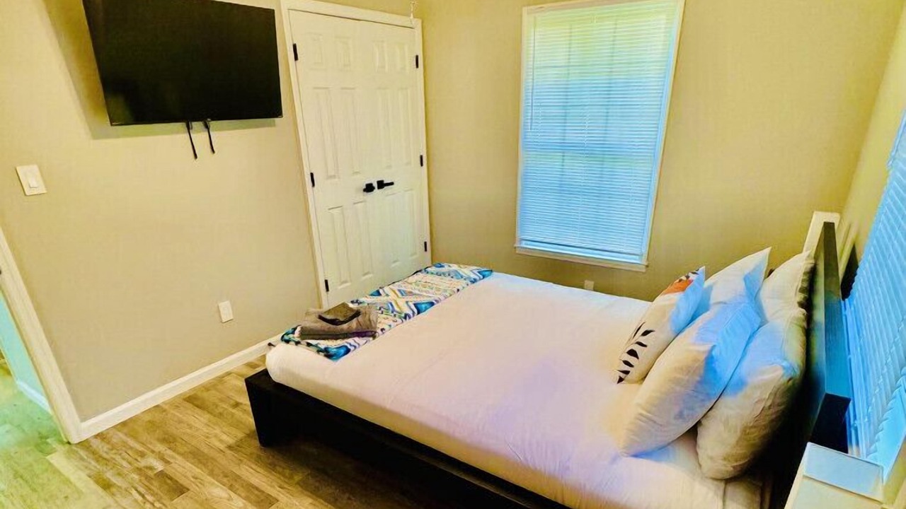 Photo of Bedroom in Stokes