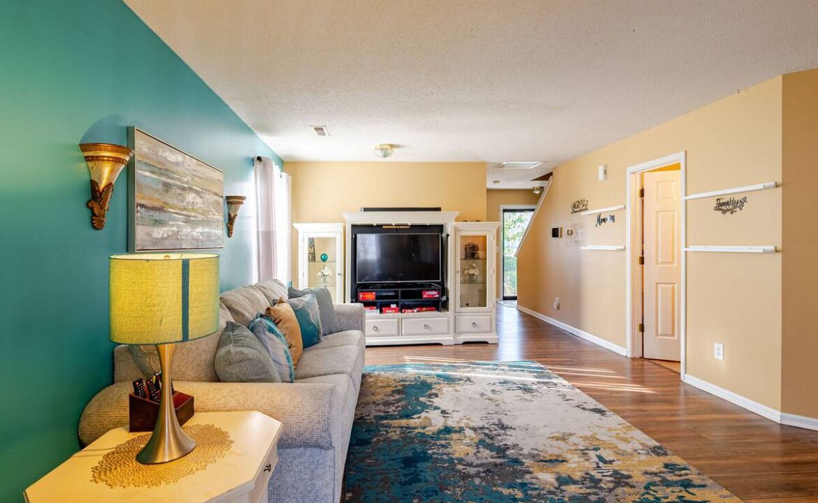 Photo of Livingroom in McLeansville