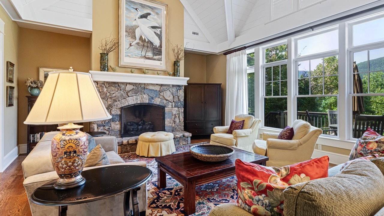 Photo of Livingroom in Mill Spring