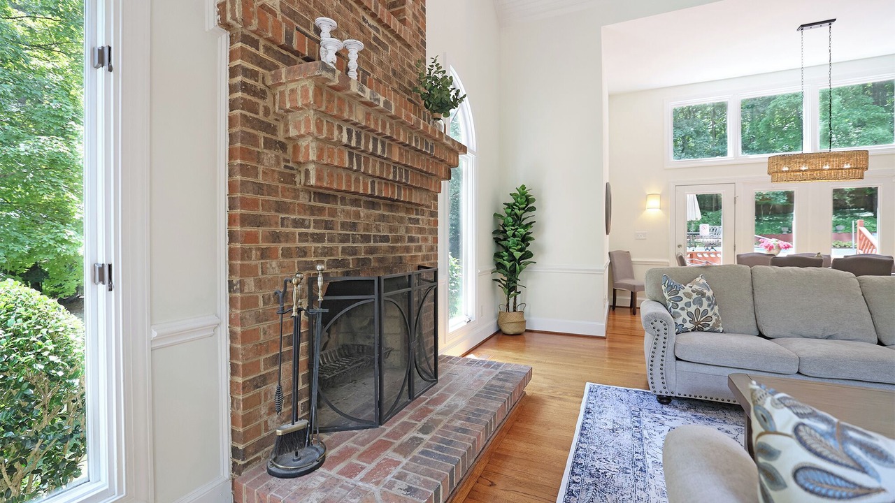Photo of Livingroom in North Garrett Road
