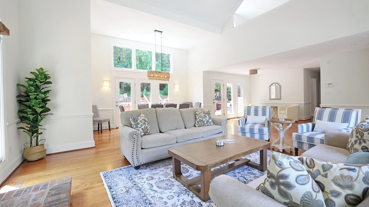 Photo of Livingroom in North Garrett Road