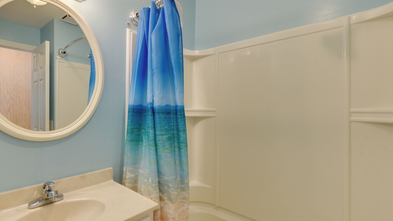 Photo of Bathroom in Ash