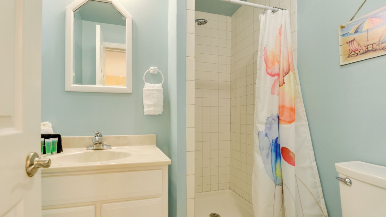 Photo of Bathroom in Ash