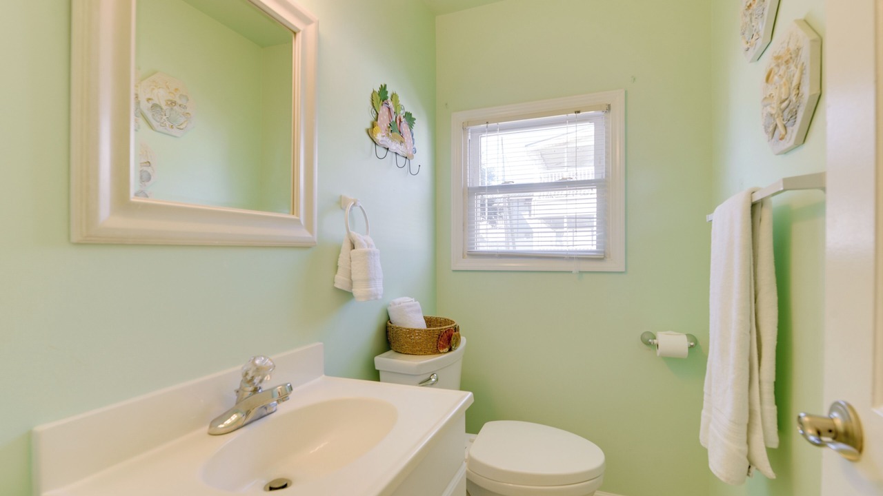 Photo of Bathroom in Ash