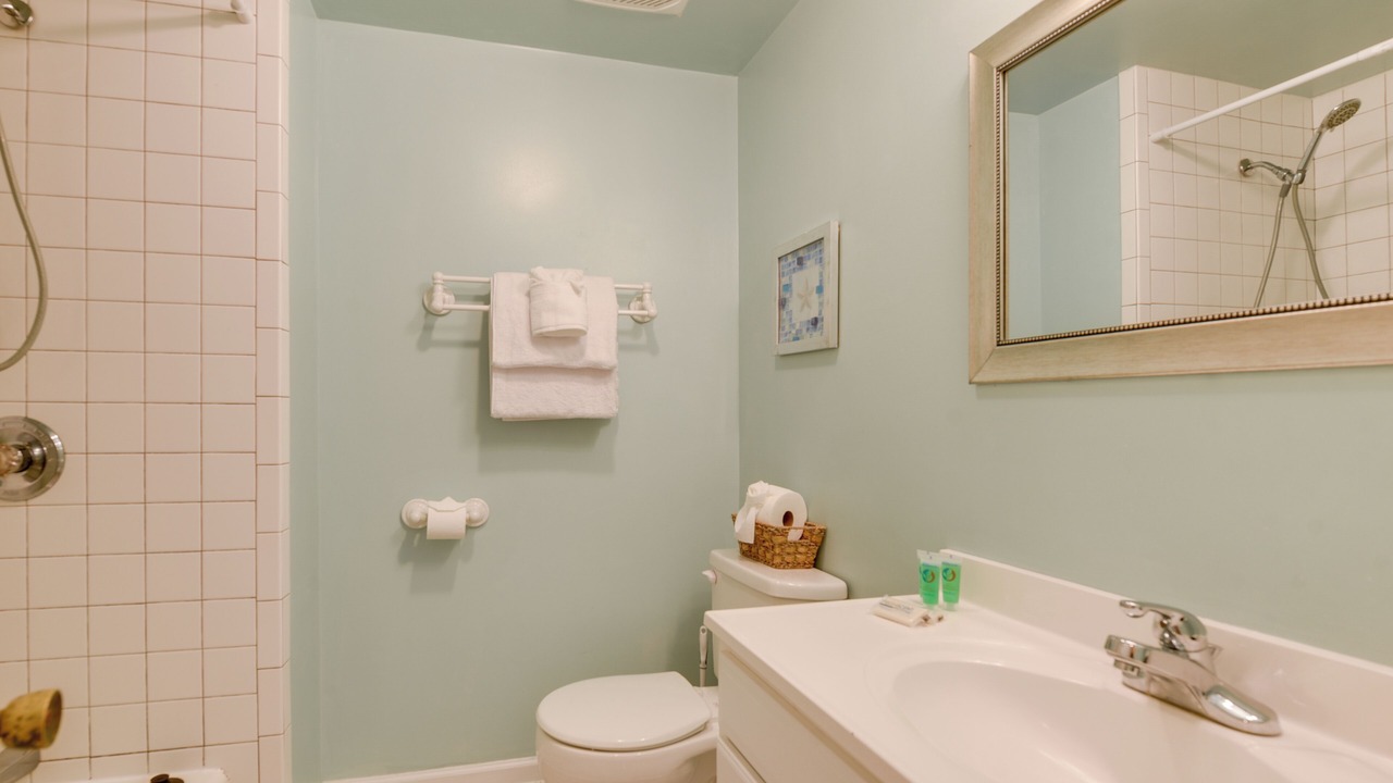 Photo of Bathroom in Ash