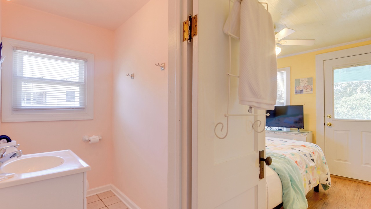 Photo of Bathroom in Ash