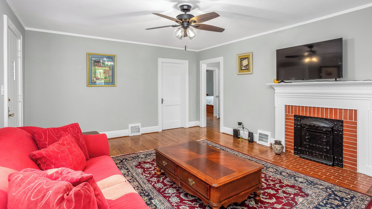 Photo of Livingroom in Winston - Salem