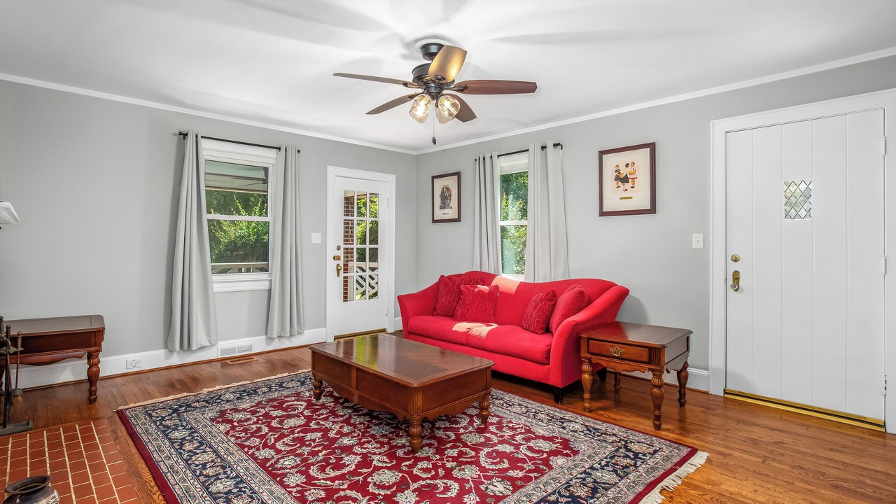 Photo of Livingroom in Winston - Salem