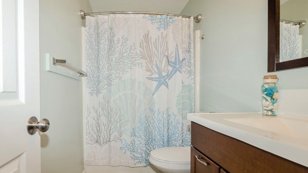 Photo of Bathroom in East Ocean View