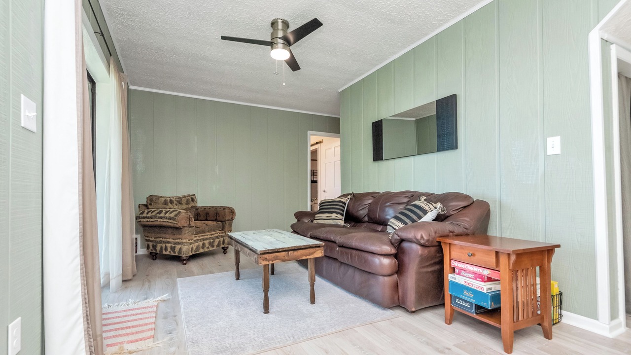 Photo of Livingroom in Jefferson