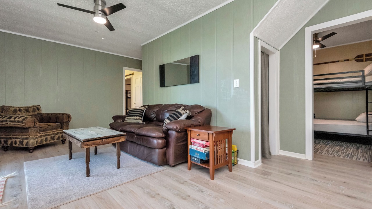 Photo of Livingroom in Jefferson