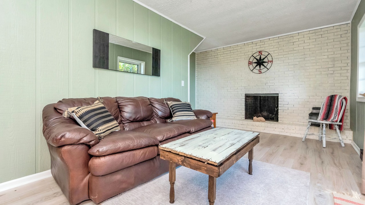 Photo of Livingroom in Jefferson