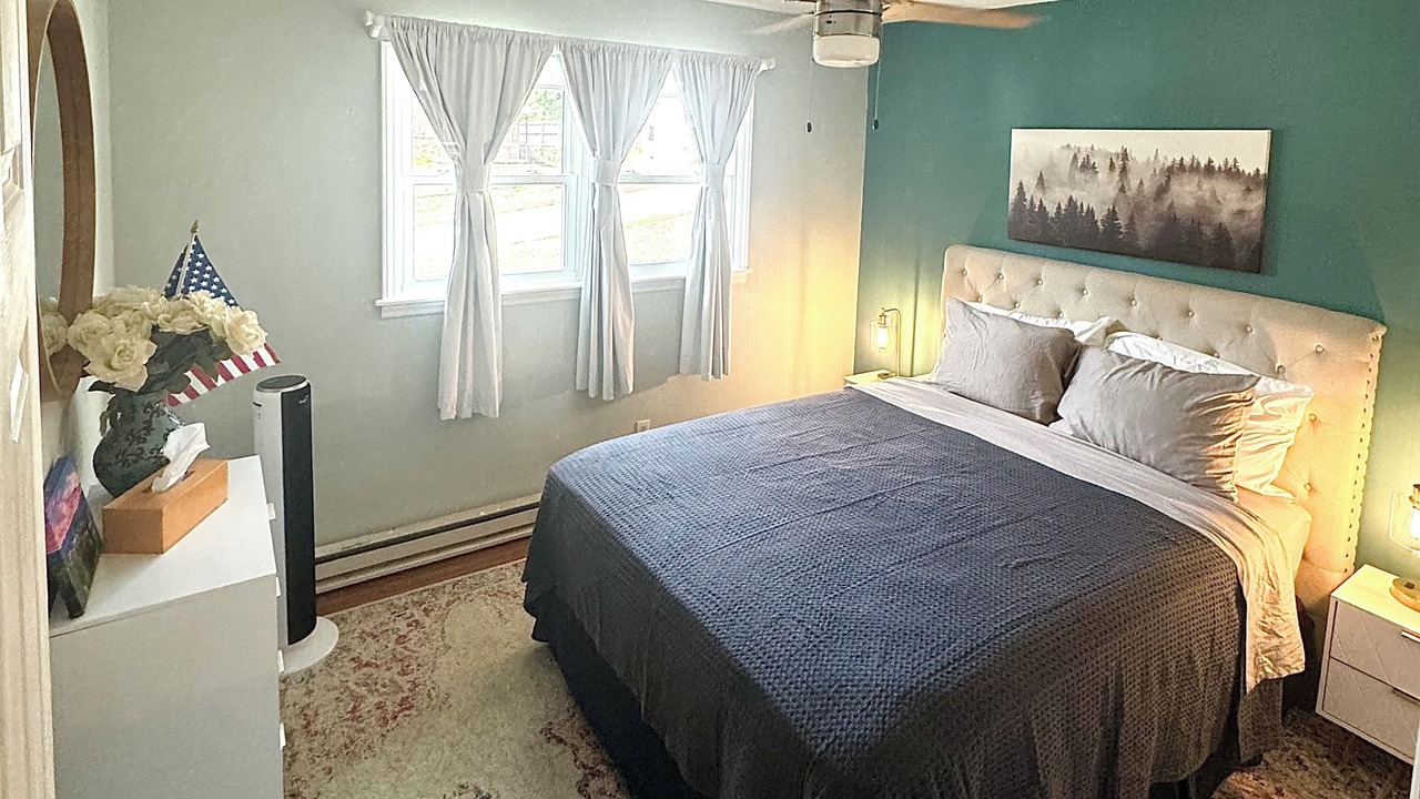 Photo of Bedroom in Oakley