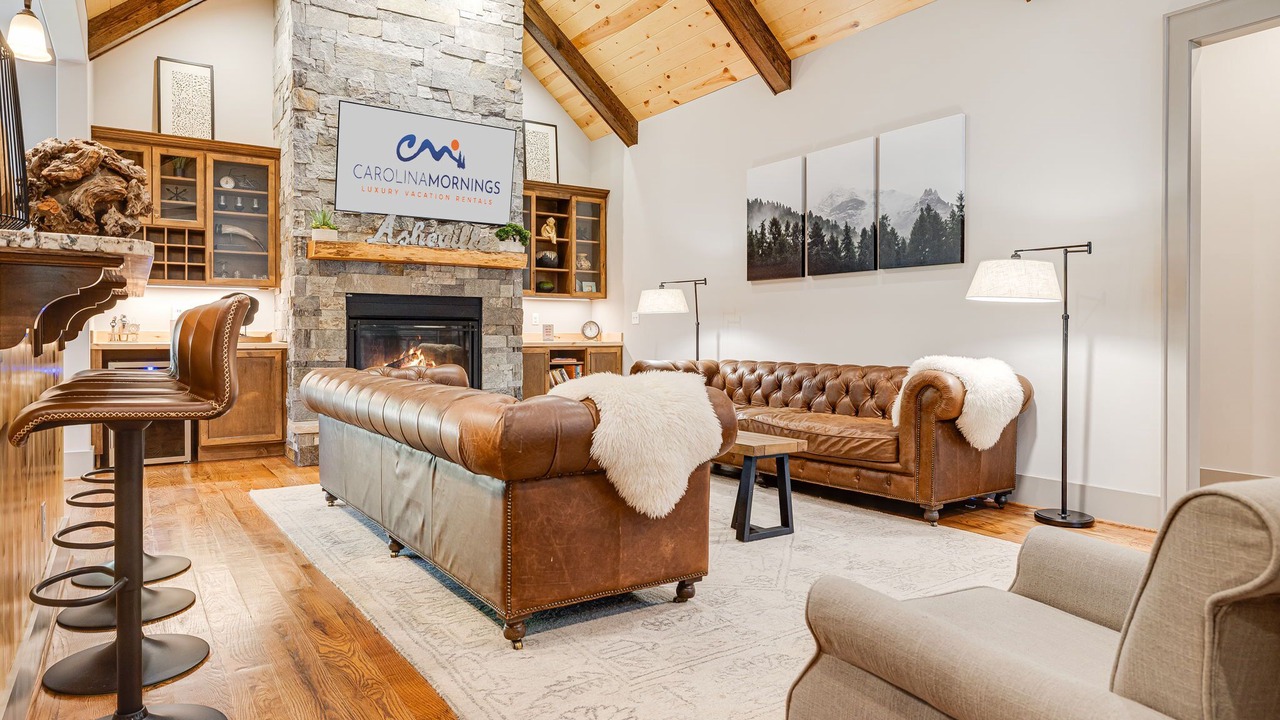 Photo of Livingroom in Hendersonville